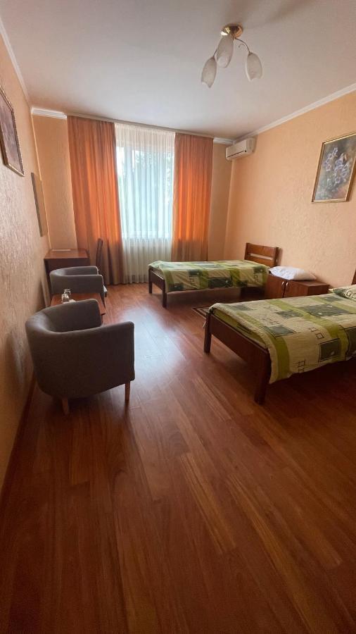 Yunist Ivano-Frankivsk Exterior foto